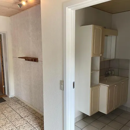 Apartment In Brons