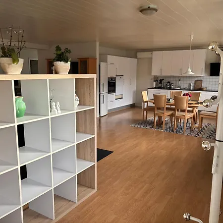 Apartment In Brons *
